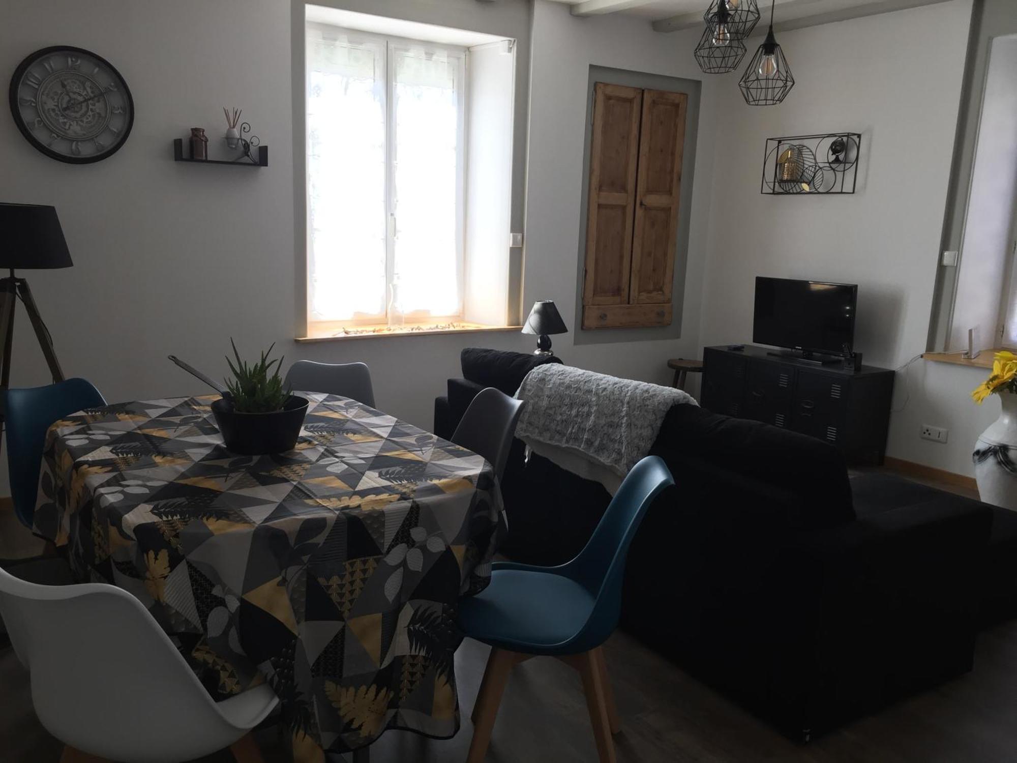 Appartement Ravissant En Bordure Du Doubs Longevelle-sur-Doubs Exterior foto